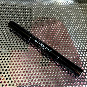 Givenchy Mister Light Instant Corrective Pen